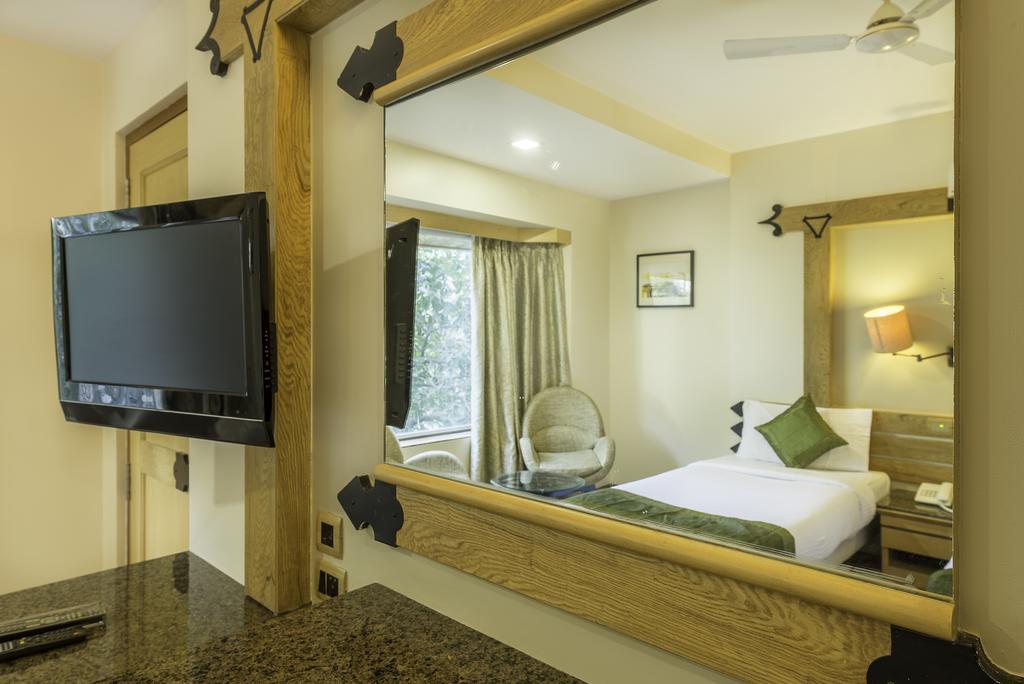 Deccan 8 Pune Exterior foto